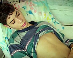 Patli si, Cum Ka Mazaa, Akele Mein Mazaa, Bada lund, Muth marne ka maza, Naujawan ladka, तेल से चिकना