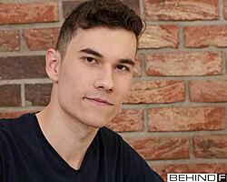 Muh Ka Kaam, Naujawan ladka, Pyaara Andaaz