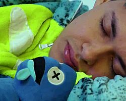 मैं दोस्त के कमरे में इरोटिक गेम्स खेलने गया, मजा आया