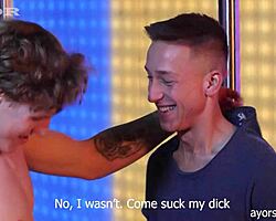 क्या ये बारटेंडर रॉ चोद रहे हैं खाली क्लब में?